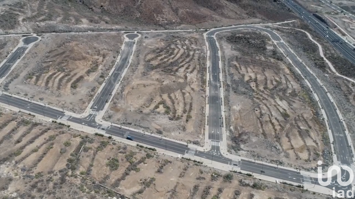 Terreno en Chayofa, Spain 932 m² No. 293365