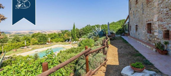 500m² Commercial property in Rapolano Terme, Italy No. 230225 32