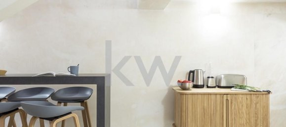 321m² Commercial property in Lisbon, Portugal No. 88480 2