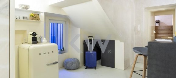 321m² Commercial property in Lisbon, Portugal No. 88480 4