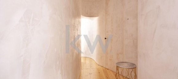 321m² Commercial property in Lisbon, Portugal No. 88480 43