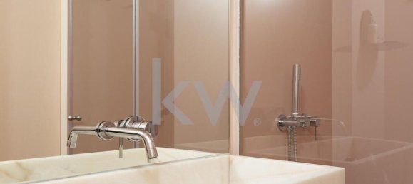 321m² Commercial property in Lisbon, Portugal No. 88480 36