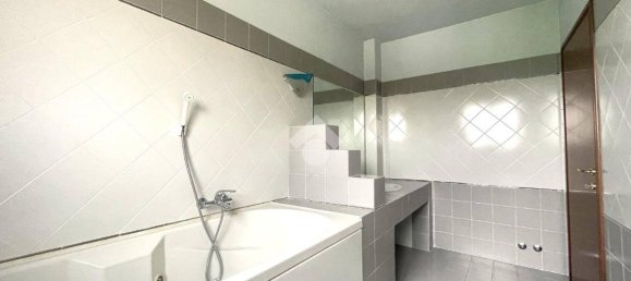 Apartamento de 2 dormitorios en Cremona, Italy No. 343449 27