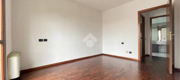 Apartamento de 2 dormitorios en Cremona, Italy No. 343449 26