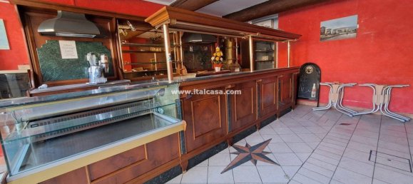 Villa de 3 dormitorios en Ostiglia, Italy No. 120575 8