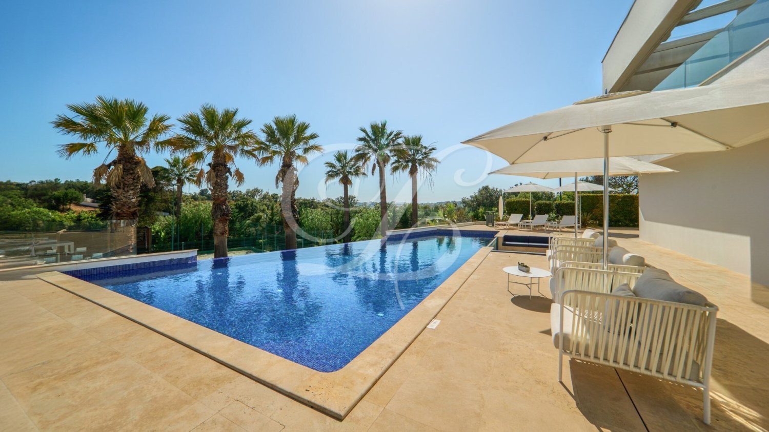 8 bedrooms Villa in Porches, Portugal No. 119625