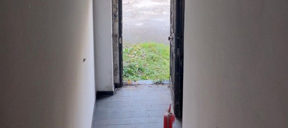 230m² Office in Monteriggioni, Italy No. 374898 11