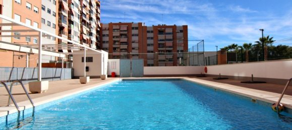 3 Schlafzimmer Wohnung in Alicante, Spain, Nr. 136098 4