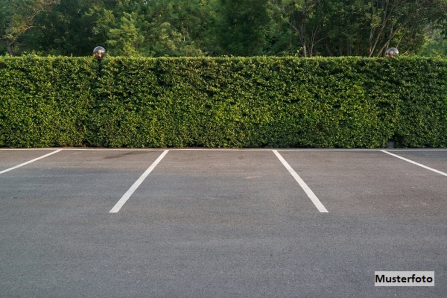  Parking in Favoriten, Austria No. 207231