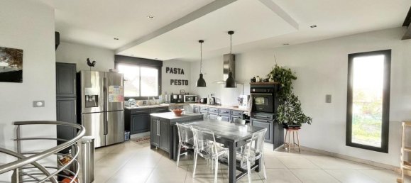 4 Schlafzimmer Haus in Castelginest, France, Nr. 335746 5