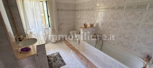 2 Schlafzimmer Wohnung in Valmontone, Italy, Nr. 276378 9