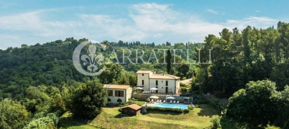 6 bedrooms House in Palaia, Italy No. 53709 3