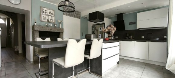  Castillos de 5 dormitorios en Mayenne, France No. 360605 12