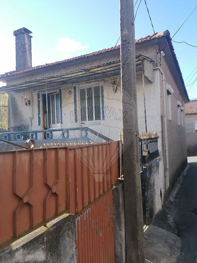 3 chambres Maison à Santa Maria de Lamas, Portugal No. 47405