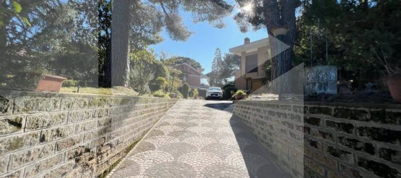 22-Zimmer Villa in Grottaferrata, Italy, Nr. 31010 2