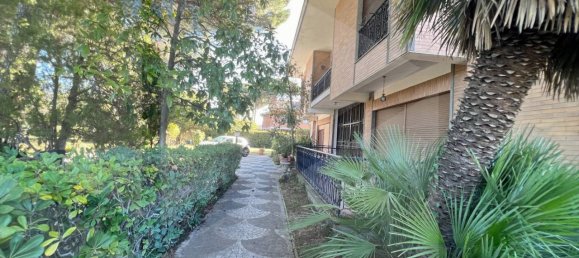 22-Zimmer Villa in Grottaferrata, Italy, Nr. 31010 13