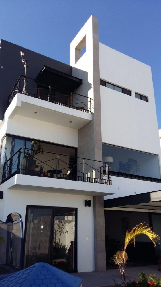 3 bedrooms House in Queretaro, Mexico No. 170051