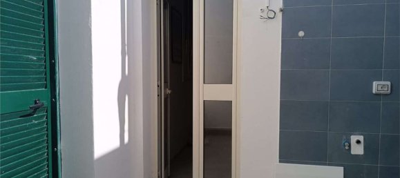 Studio in Bari, Italy, Nr. 297015 16