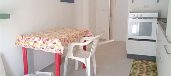 Studio in Bari, Italy, Nr. 297015 6