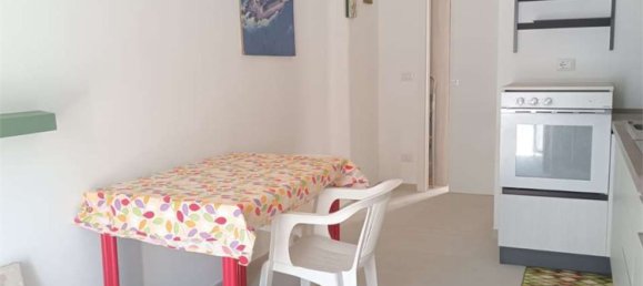 Studio in Bari, Italy, Nr. 297015 5