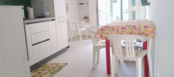 Studio in Bari, Italy, Nr. 297015 4