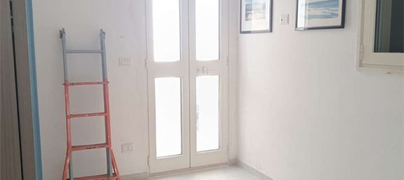 Studio in Bari, Italy, Nr. 297015 12