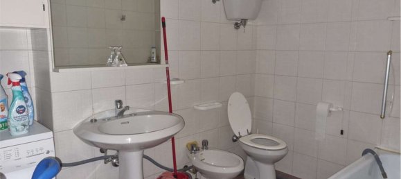 4 bedrooms Apartment in Perugia, Italy No. 338965 3