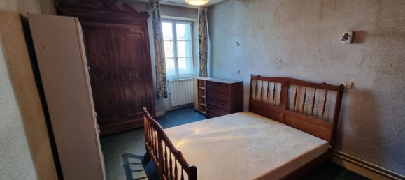 2 bedrooms House in Fourchambault, France No. 198818 3