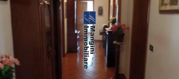 4 rooms Apartment in Livorno, Italy No. 261548 8