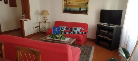 4 rooms Apartment in Livorno, Italy No. 261548 3