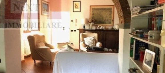 6 rooms House in Rignano sull'Arno, Italy No. 67374 2
