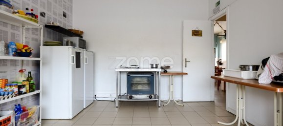 82m² Commercial property in Cascais, Portugal No. 73309 7