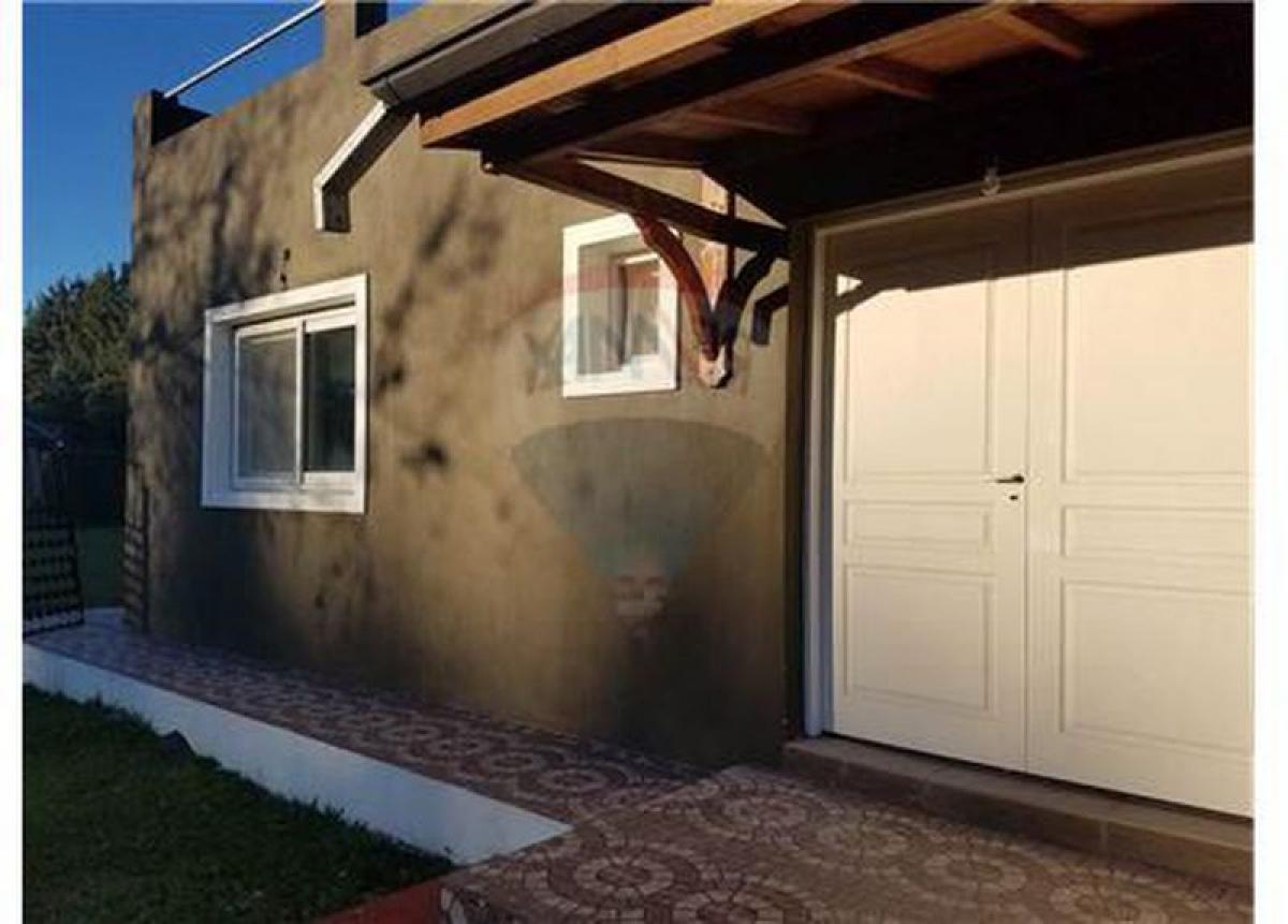 3 bedrooms House in Ezeiza, Argentina No. 12656