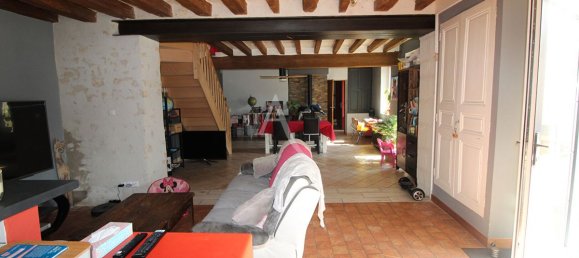 3 bedrooms House in Le Controis-en-Sologne, France No. 82389 2