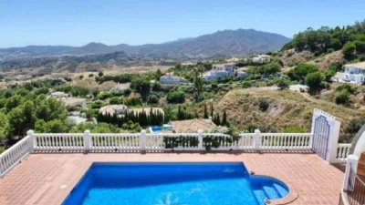 3 bedrooms Villa in Alhaurin el Grande, Spain No. 140356