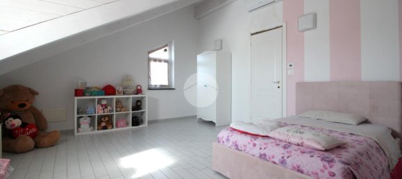 4 rooms Villa in Brandizzo, Italy No. 19976 19