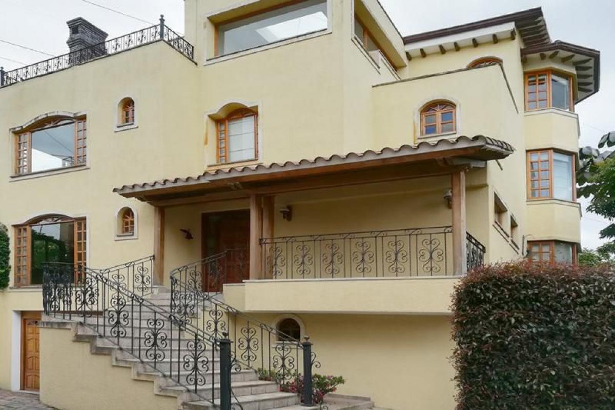 Дом с 4 спальнями в Богота, Колумбия № 12412