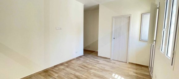 2 rooms Apartment in Bari, Italy No. 33865 7