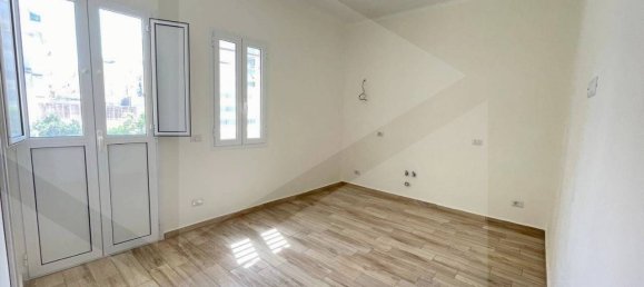 2 rooms Apartment in Bari, Italy No. 33865 6