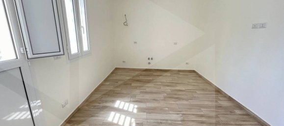 2 rooms Apartment in Bari, Italy No. 33865 16