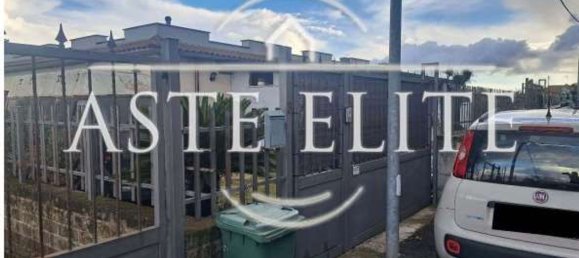 6 rooms Apartment in Ardea, Italy No. 13080 3