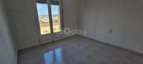 3 Schlafzimmer Wohnung in Tona, Spain, Nr. 170855 11