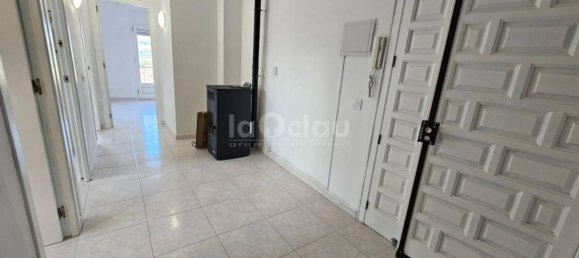 3 Schlafzimmer Wohnung in Tona, Spain, Nr. 170855 5