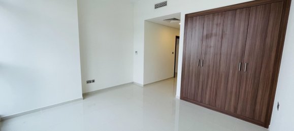 Apartamento T1 em Dubai, UAE N.º 24535 3