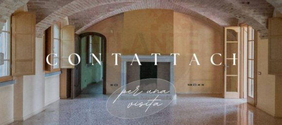 Дом с 8 спальнями в Кьяри, Италия № 121602 48