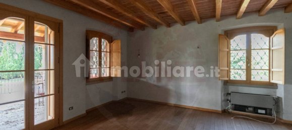 Дом с 8 спальнями в Кьяри, Италия № 121602 23