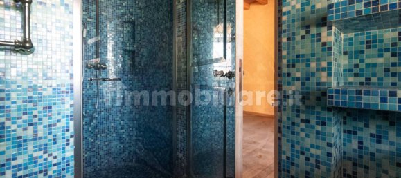 Дом с 8 спальнями в Кьяри, Италия № 121602 10