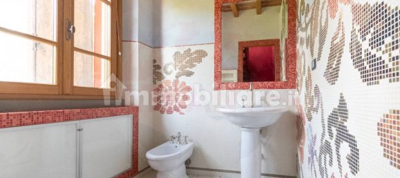 Дом с 8 спальнями в Кьяри, Италия № 121602 32