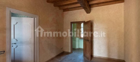 Дом с 8 спальнями в Кьяри, Италия № 121602 8