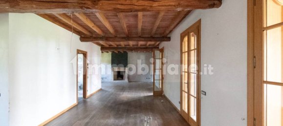 Дом с 8 спальнями в Кьяри, Италия № 121602 29